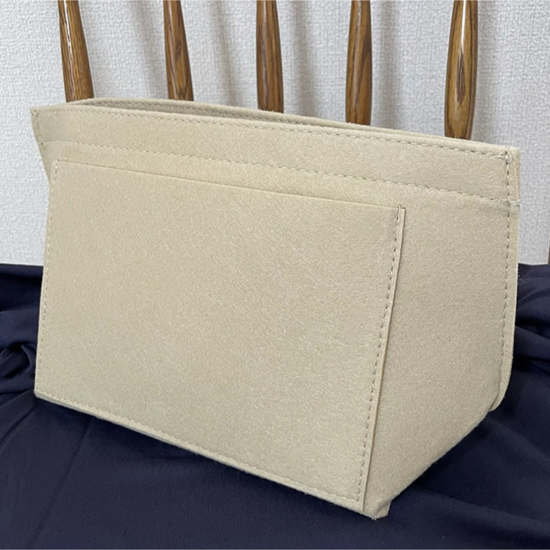 LONGCHAMP(ロンシャン)のバッグインバッグ ロンシャン インナーバッグ Sサイズ ベージュ 仕切りポケット レディースのバッグ(トートバッグ)の商品写真