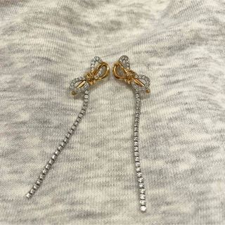 SWAROVSKI(リボン ・ ピアス)のフリマアイテム一覧 SWAROVSKI(リボン ・ ピアス)のフリマアイテム一覧