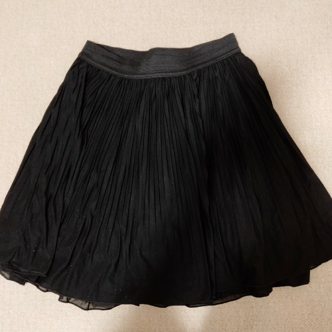 GLACIER(グラシア)のプリーツスカート　黒　ひざ上 レディースのスカート(ひざ丈スカート)の商品写真