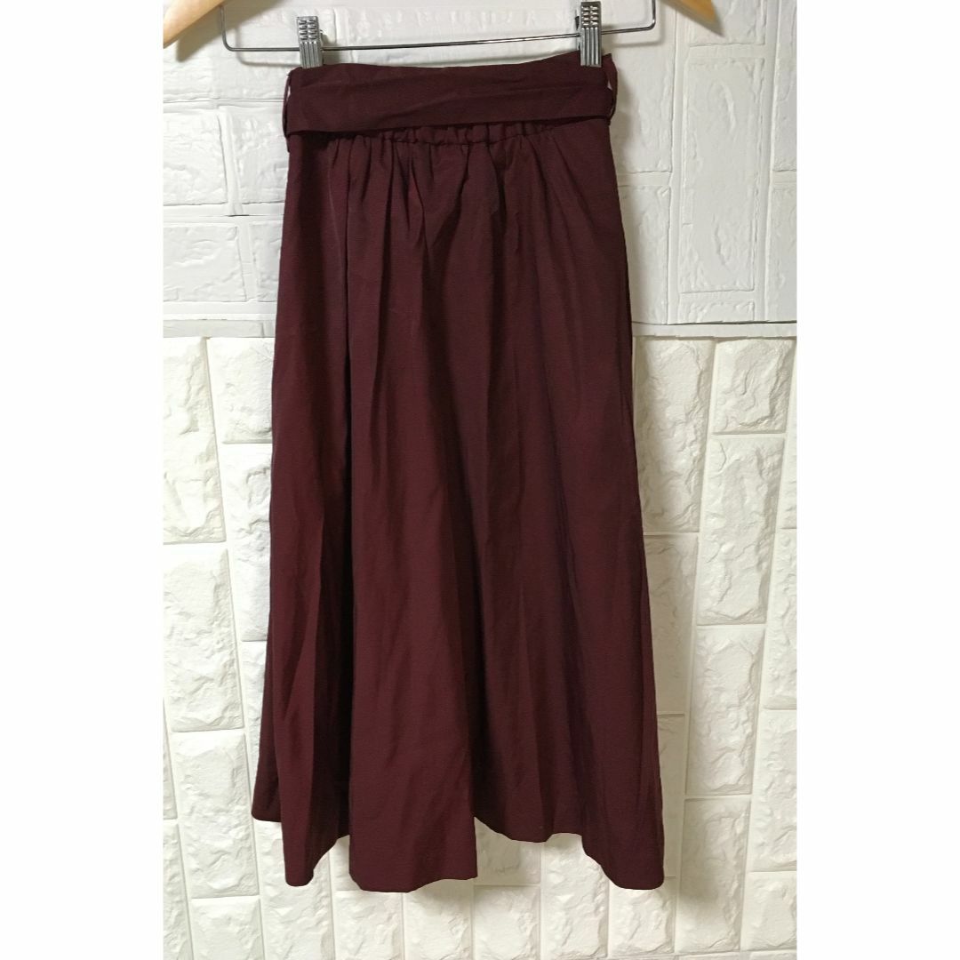 AG by aquagirl(エージーバイアクアガール)のSワインレッド、テールスカート レディースのスカート(ひざ丈スカート)の商品写真