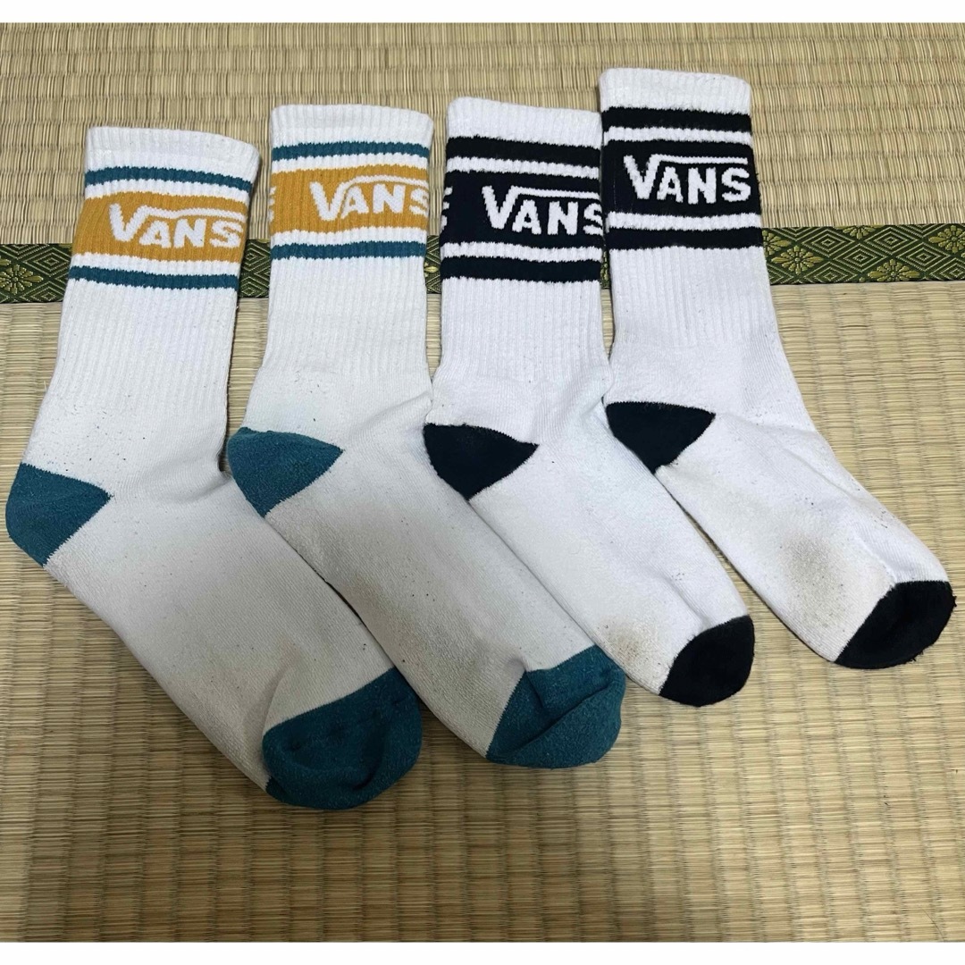 VANS(ヴァンズ)の【中古】vans クルーソックス　24〜26cm 2足セット ヴァンズ ソックス メンズのレッグウェア(ソックス)の商品写真