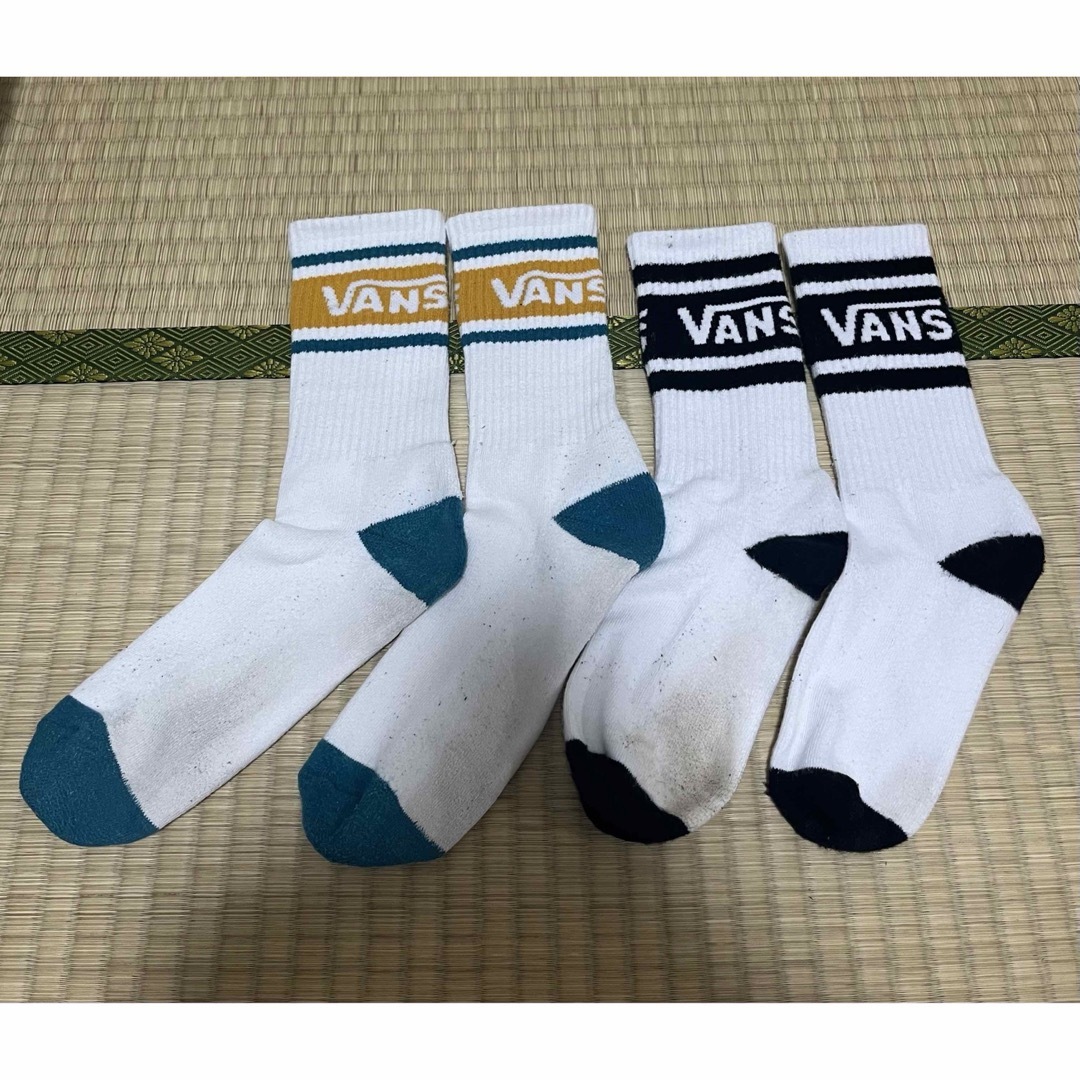 VANS(ヴァンズ)の【中古】vans クルーソックス　24〜26cm 2足セット ヴァンズ ソックス メンズのレッグウェア(ソックス)の商品写真