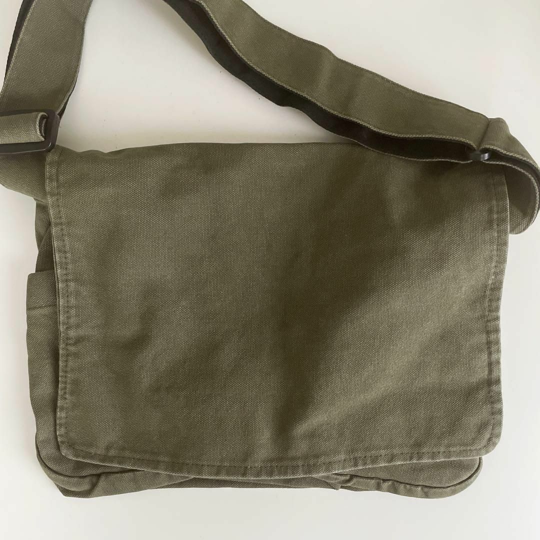 ニュースペーパーバッグ ミリタリー ショルダー ヴィンテージ カーキ 深緑 レディースのバッグ(ショルダーバッグ)の商品写真