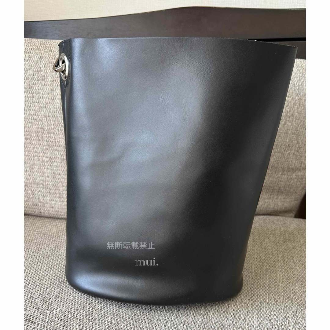RIM.ARK(リムアーク)の【美品・完売品】RIM.ARK リムアーク Leather bucket bag レディースのバッグ(ショルダーバッグ)の商品写真