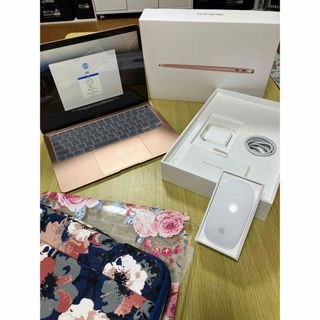 アップル(Apple)のMacBook  Air 2020/13インチ/ゴールド(ノートPC)