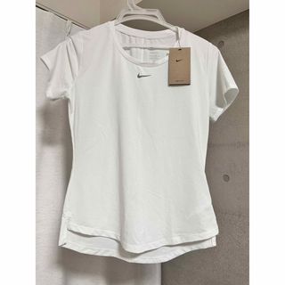 ナイキ(NIKE)のNIKE  インナーTシャツ　　ホワイト　XSサイズ(Tシャツ(半袖/袖なし))