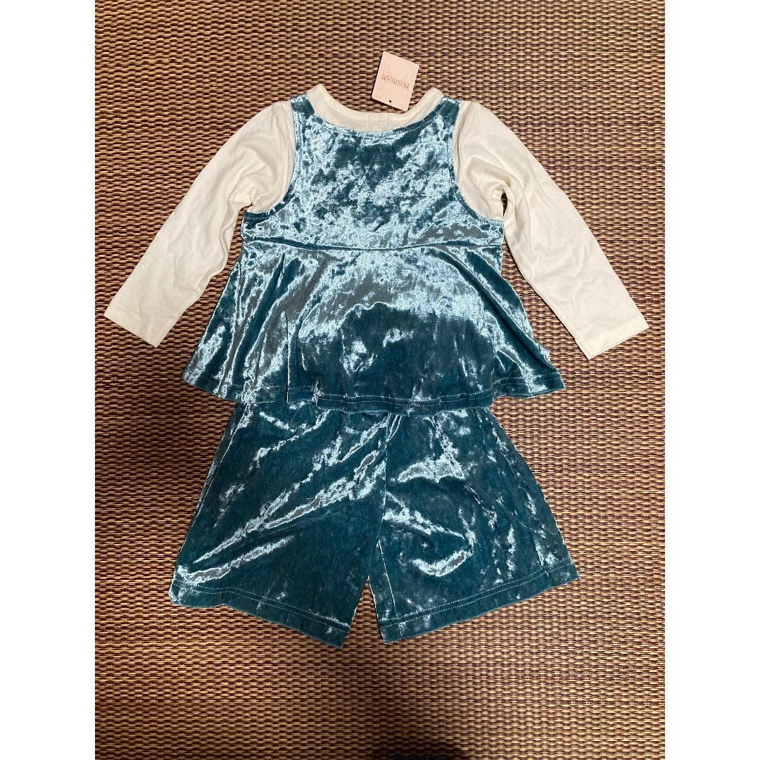 HusHush(ハッシュアッシュ)のHUSHUSH 100 上下 キッズ/ベビー/マタニティのキッズ服女の子用(90cm~)(Tシャツ/カットソー)の商品写真