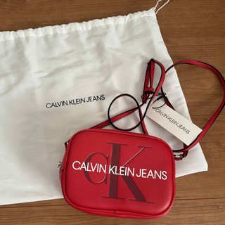 シーケーカルバンクライン(ck Calvin Klein)のカルバンクラインジーンズ　新品　カメラバッグ　ミニバッグ　ショルダー　レッド(ショルダーバッグ)