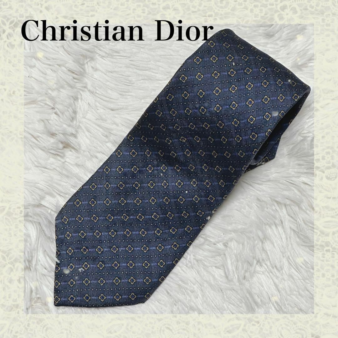 Christian Dior(クリスチャンディオール)の【大人　紳士　美品】Christian Dior レギュラータイ 青色 総柄 メンズのファッション小物(ネクタイ)の商品写真