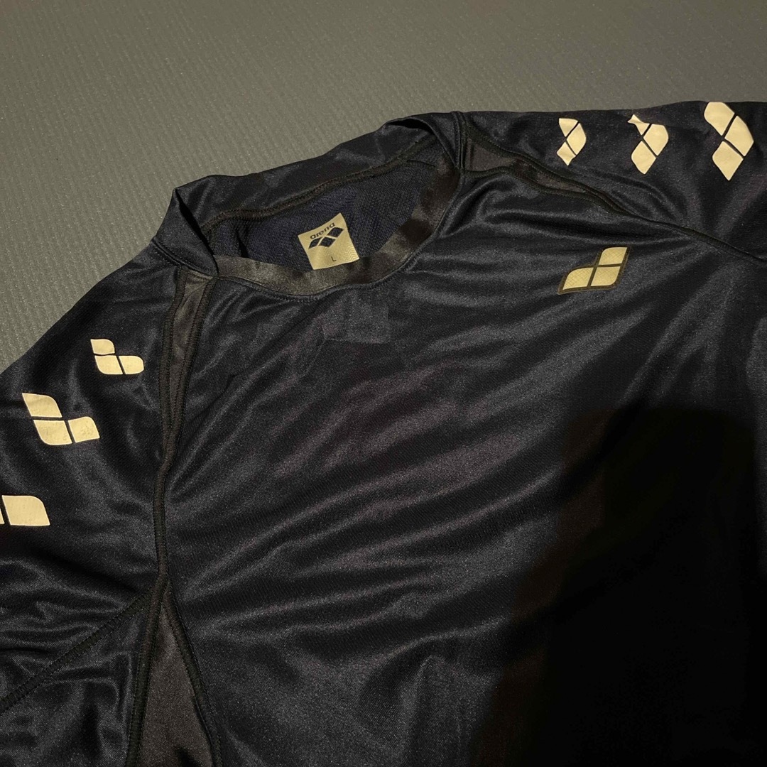 arena(アリーナ)のトレーニングシャツ メンズのトップス(Tシャツ/カットソー(半袖/袖なし))の商品写真