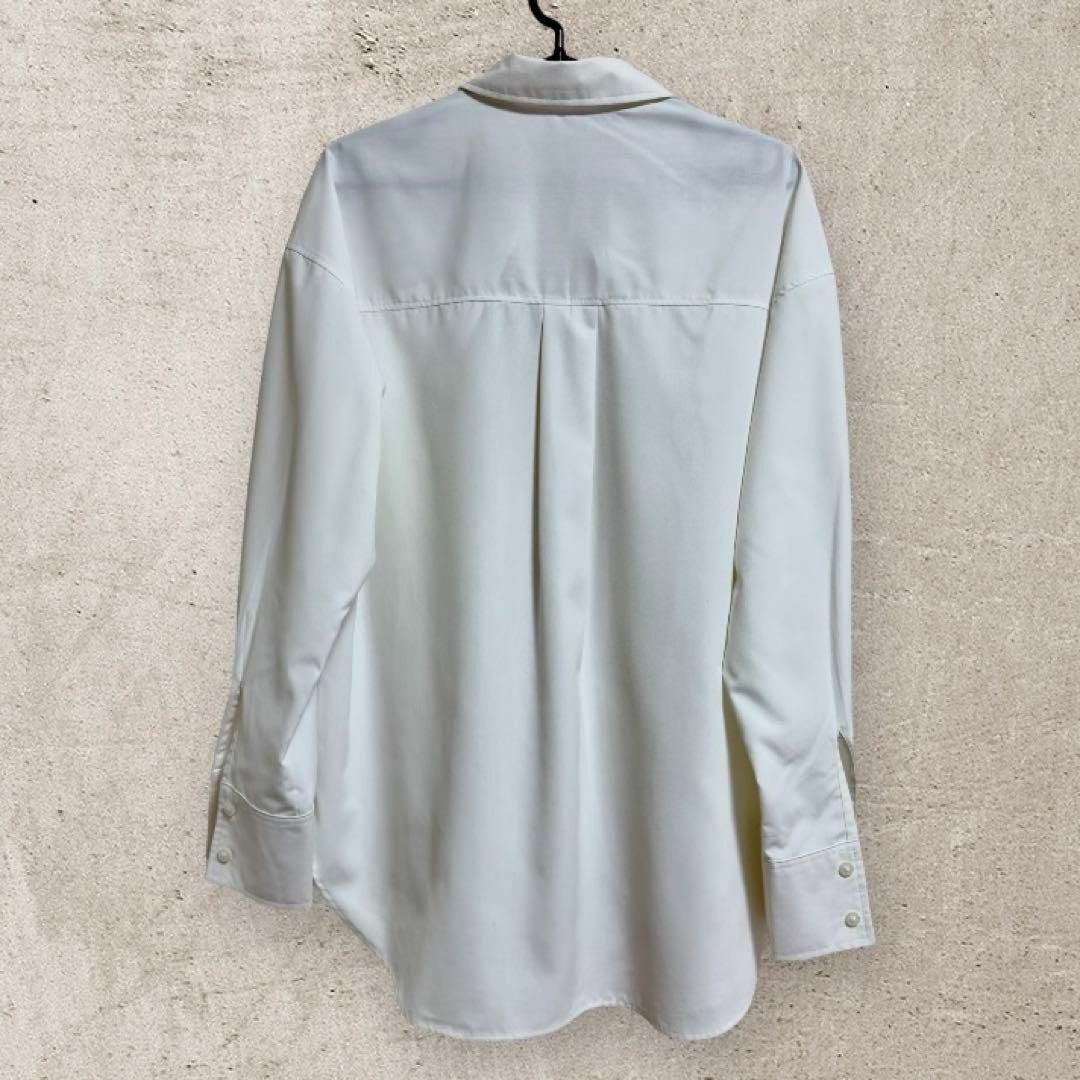 GU(ジーユー)の美品 GU ジーユー オーバーサイズ シャツ レデース 白 レディースのトップス(シャツ/ブラウス(長袖/七分))の商品写真