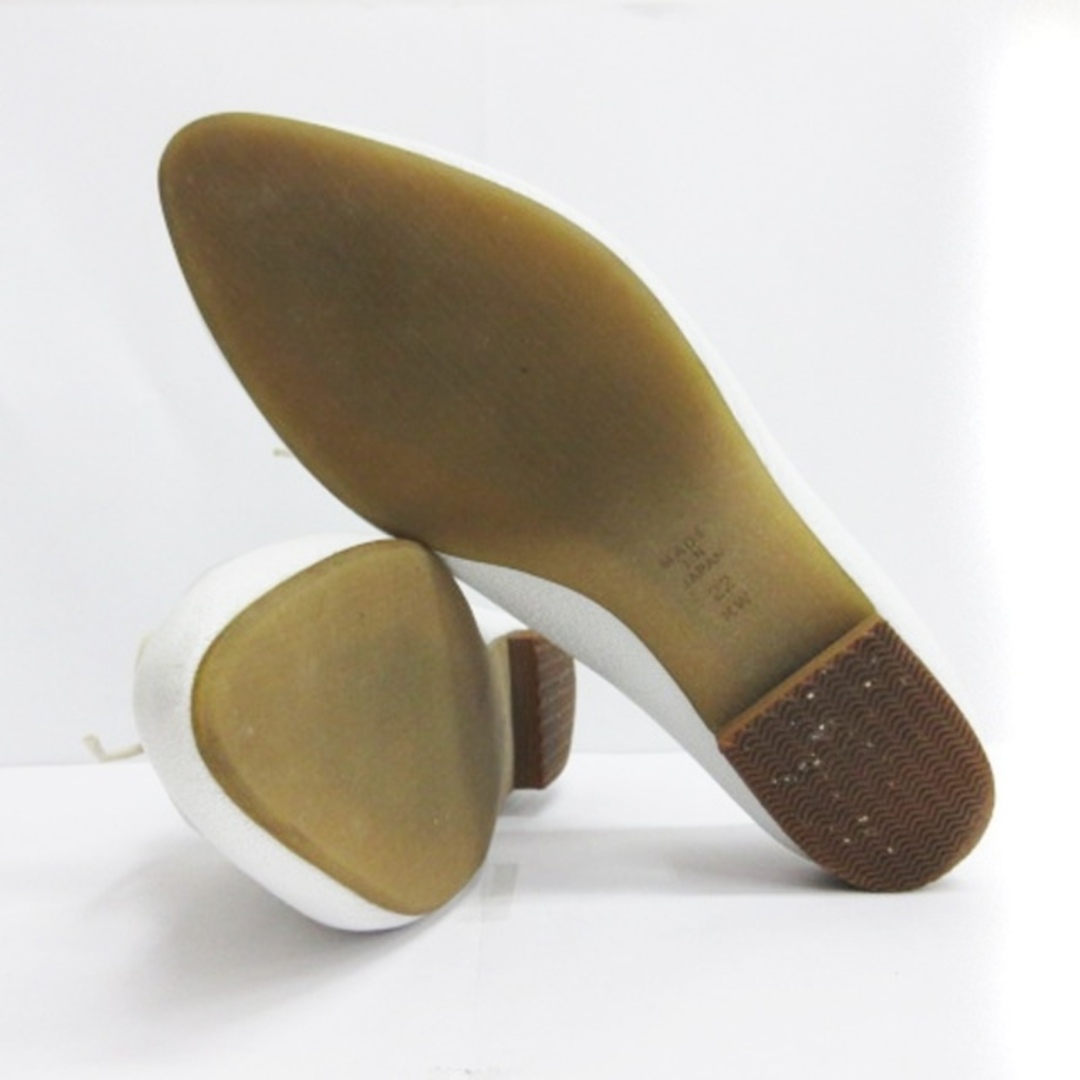 DIANA(ダイアナ)のダイアナ ドレスシューズ フラット パンプス スムースレザー 白 22.0cm レディースの靴/シューズ(その他)の商品写真