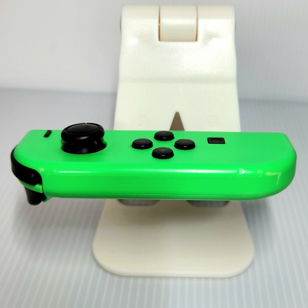 Nintendo Switch(ニンテンドースイッチ)のJOY-CON (L) ネオングリーン ジョイコン 左 ニンテンドー スイッチ エンタメ/ホビーのゲームソフト/ゲーム機本体(その他)の商品写真