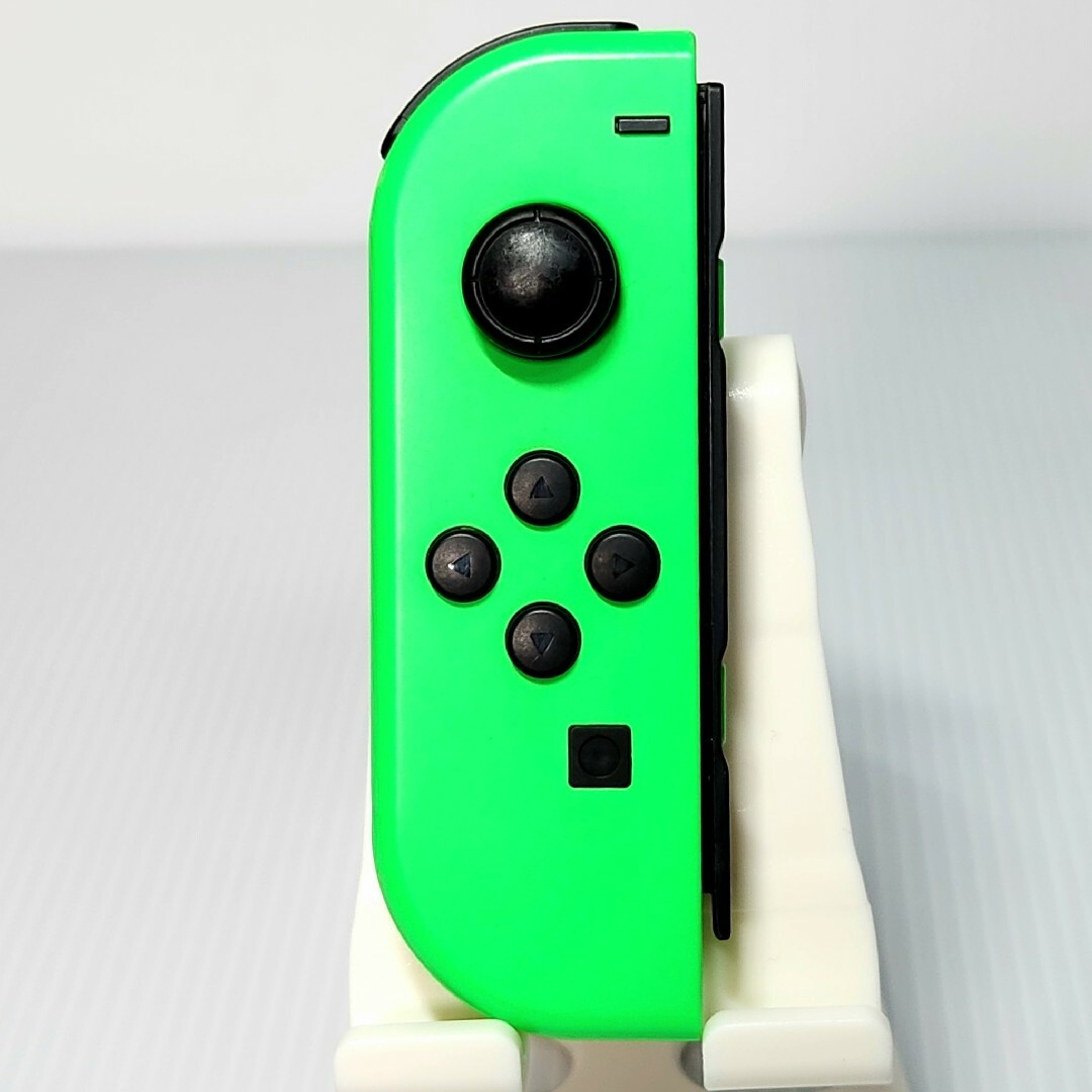 Nintendo Switch(ニンテンドースイッチ)のJOY-CON (L) ネオングリーン ジョイコン 左 ニンテンドー スイッチ エンタメ/ホビーのゲームソフト/ゲーム機本体(その他)の商品写真