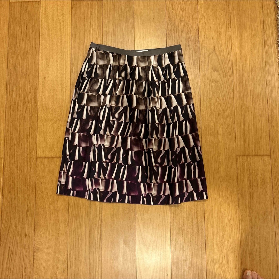 PAULE KA(ポールカ)のポールカ　シルクスカート　36サイズ レディースのスカート(ひざ丈スカート)の商品写真