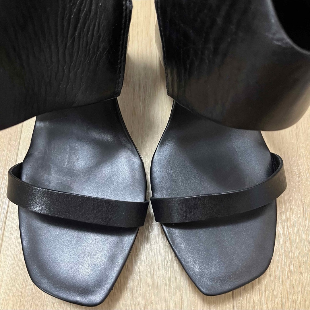 UNITED NUDE(ユナイテッドヌード)のUNITED NUDE  ユナイテッドヌード　Ultra T Loop  39 レディースの靴/シューズ(サンダル)の商品写真