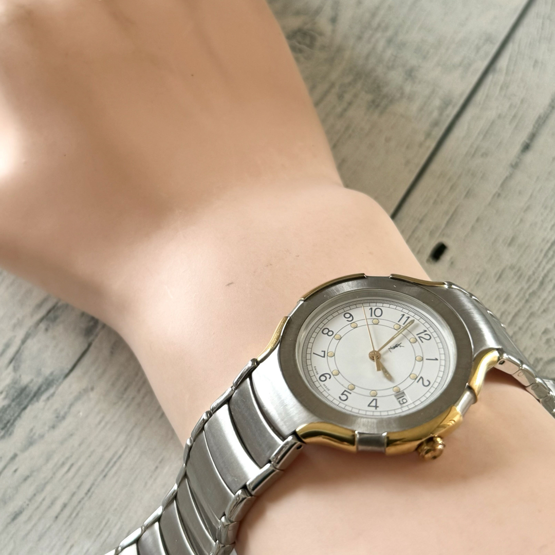 Yves Saint Laurent(イヴサンローラン)の【電池交換済】Yves Saint Laurent 腕時計 SS ラウンド メンズの時計(腕時計(アナログ))の商品写真
