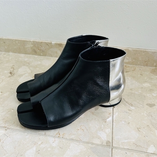 マルタンマルジェラ(Maison Martin Margiela)のメゾンマルジェラ 37.5 タビ タビサンダル 足袋ブーツ(ブーツ)