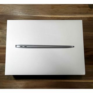 Apple - MacBook Air 13inch   M1 （8G 、　256gb SSD）