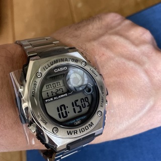 カシオ(CASIO)のカシオ デジタル腕時計　海外逆輸入　新品　ビッグフェイス　ステンレス超レアモデル(腕時計(デジタル))