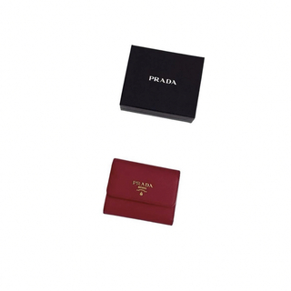 プラダ(PRADA)の美品 レア PRADA プラダ サフィアーノ 三つ折り財布 レッド 赤(財布)