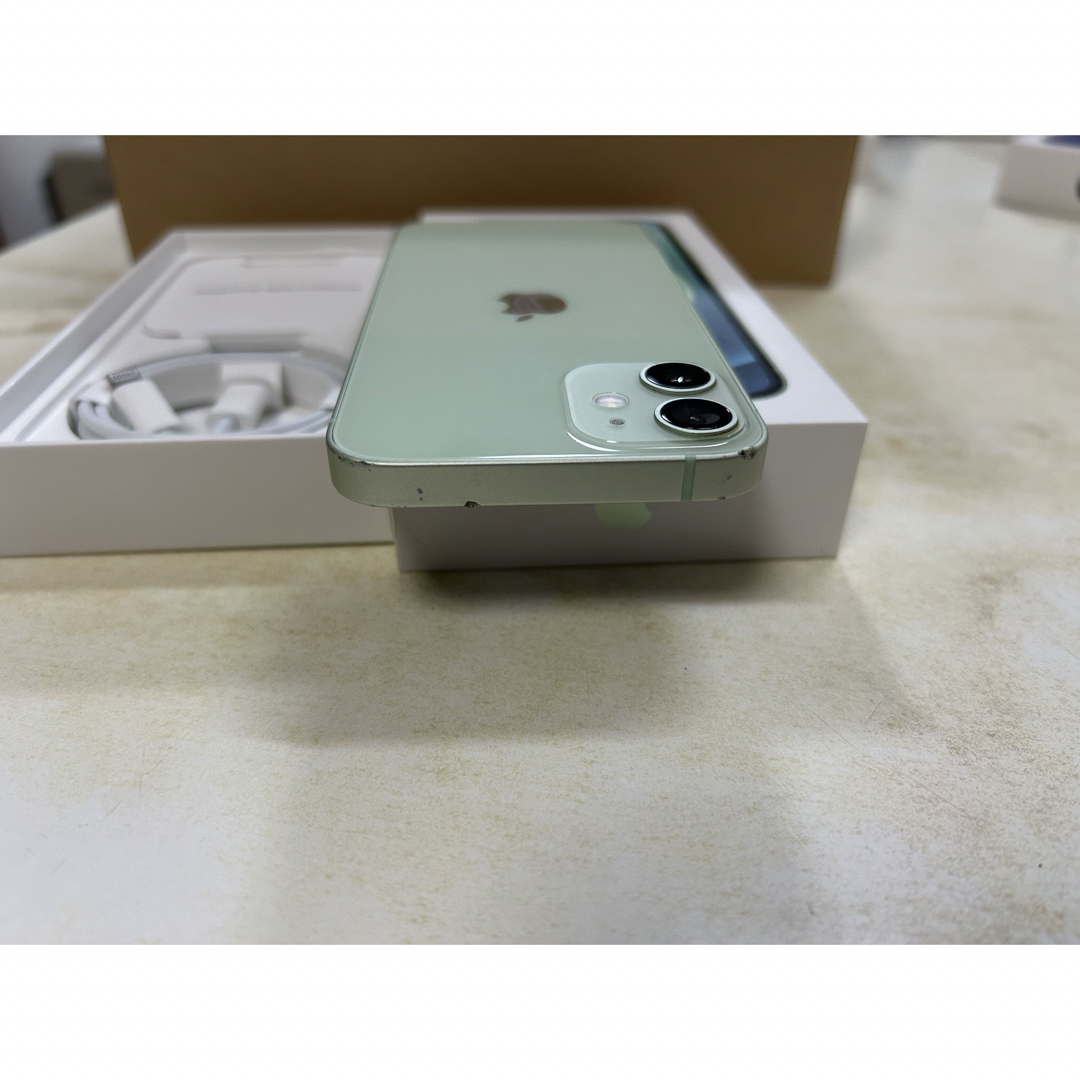 Apple(アップル)のiPhone 12 mini グリーン 64 GB Y!mobile スマホ/家電/カメラのスマートフォン/携帯電話(スマートフォン本体)の商品写真