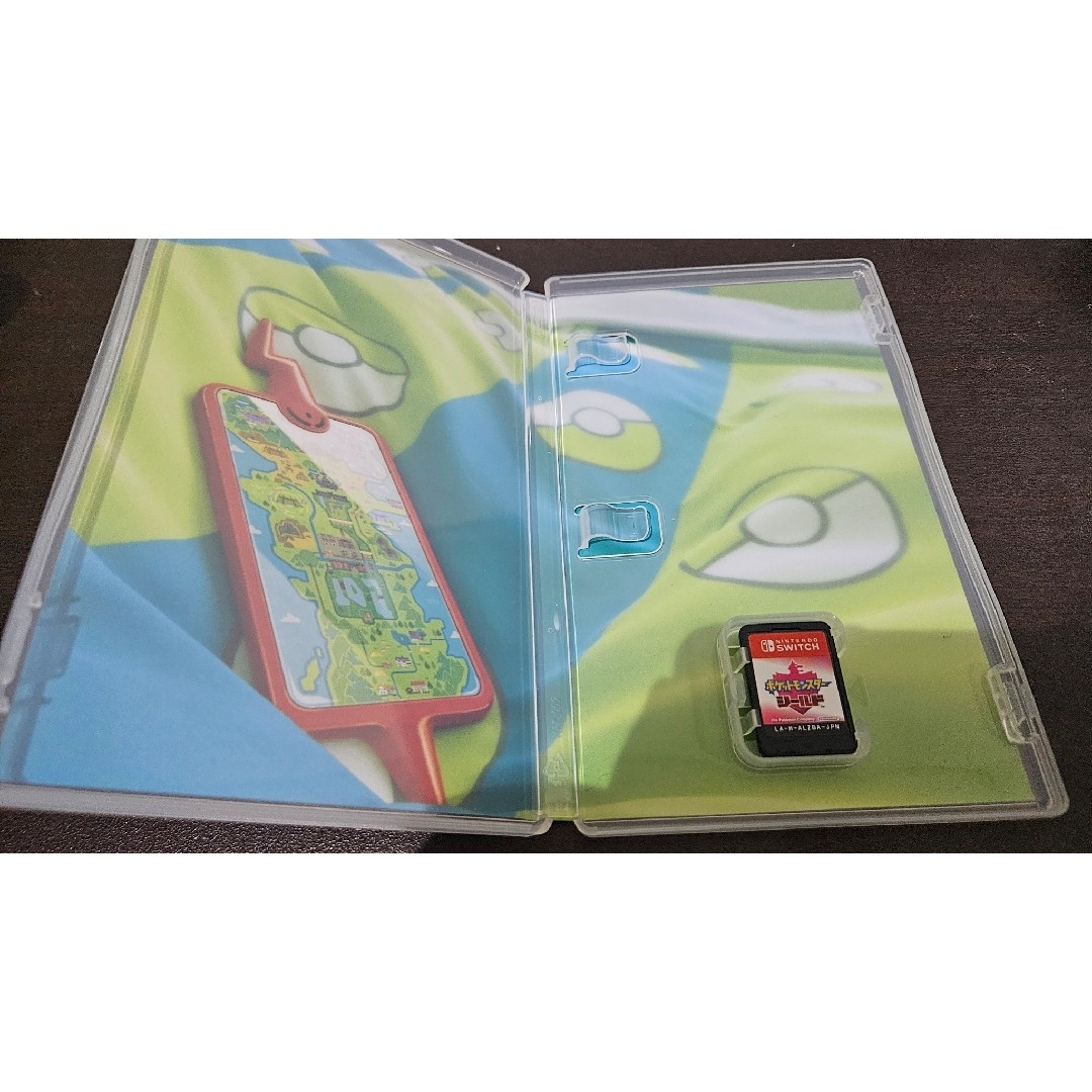 Nintendo Switch(ニンテンドースイッチ)のニンテンドースイッチ　ポケットモンスター シールド エンタメ/ホビーのゲームソフト/ゲーム機本体(携帯用ゲームソフト)の商品写真