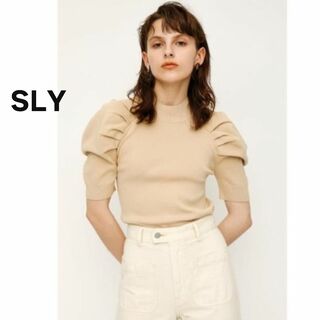 スライ(SLY)のSLY スライ 半袖　セーター　ニット ベージュ ハイネック ボリューム袖(ニット/セーター)