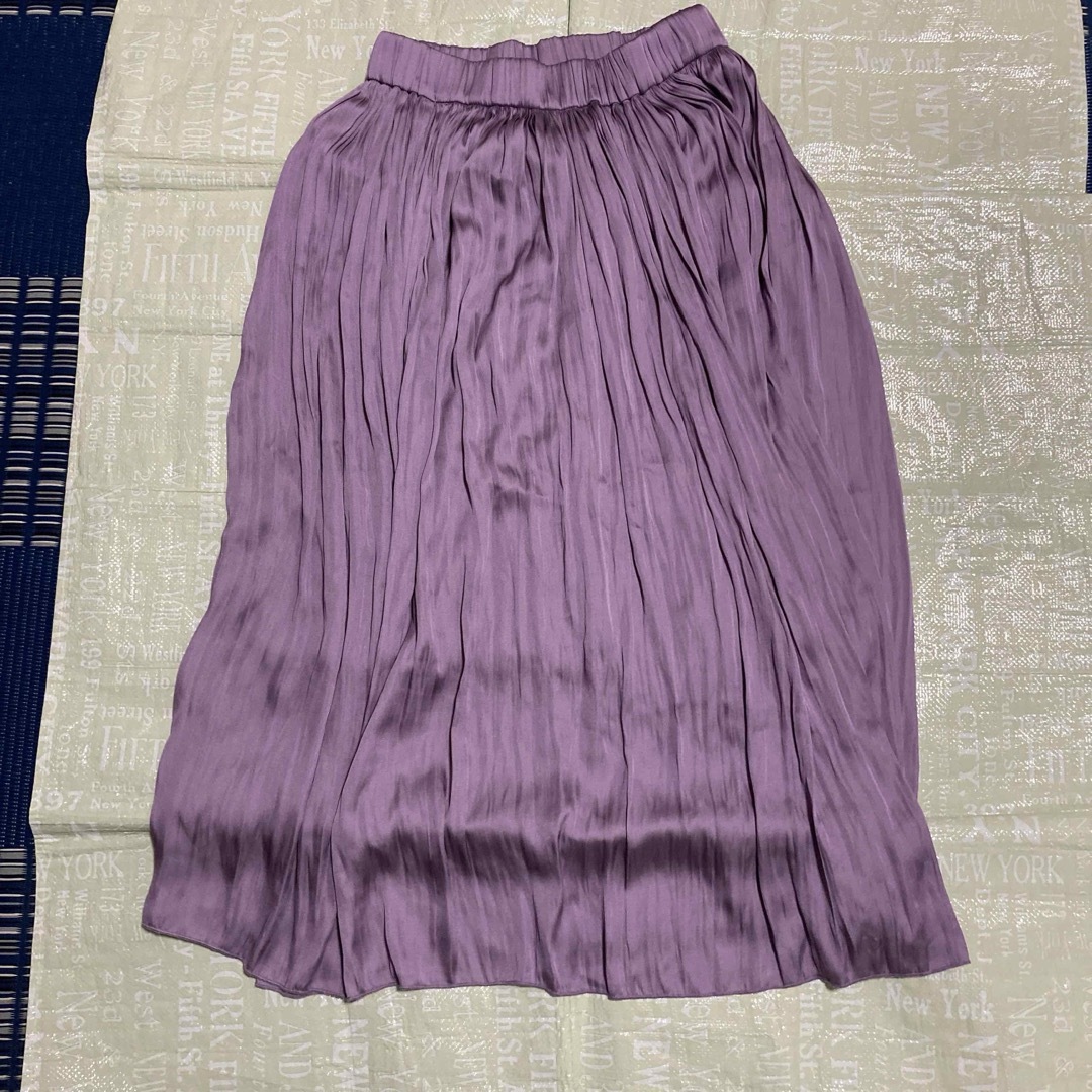 THE SHOP TK(ザショップティーケー)のザショップTK サテンプリーツスカート  Ｓサイズ レディースのスカート(ロングスカート)の商品写真