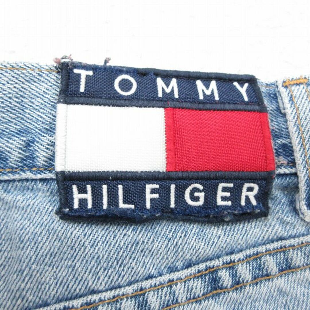 TOMMY HILFIGER(トミーヒルフィガー)のW34★古着 トミーヒルフィガー TOMMY HILFIGER トミージーンズ ショート パンツ ショーツ メンズ ワンポイントロゴ コットン 紺 ネイビー デニム 24may18 中古 ボトムス 短パン ショーパン ハーフ メンズのパンツ(ワークパンツ/カーゴパンツ)の商品写真