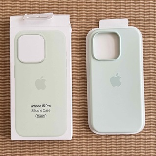 Apple - iPhone 15 Pro 純正シリコンケース ソフトミント MagSafe対応