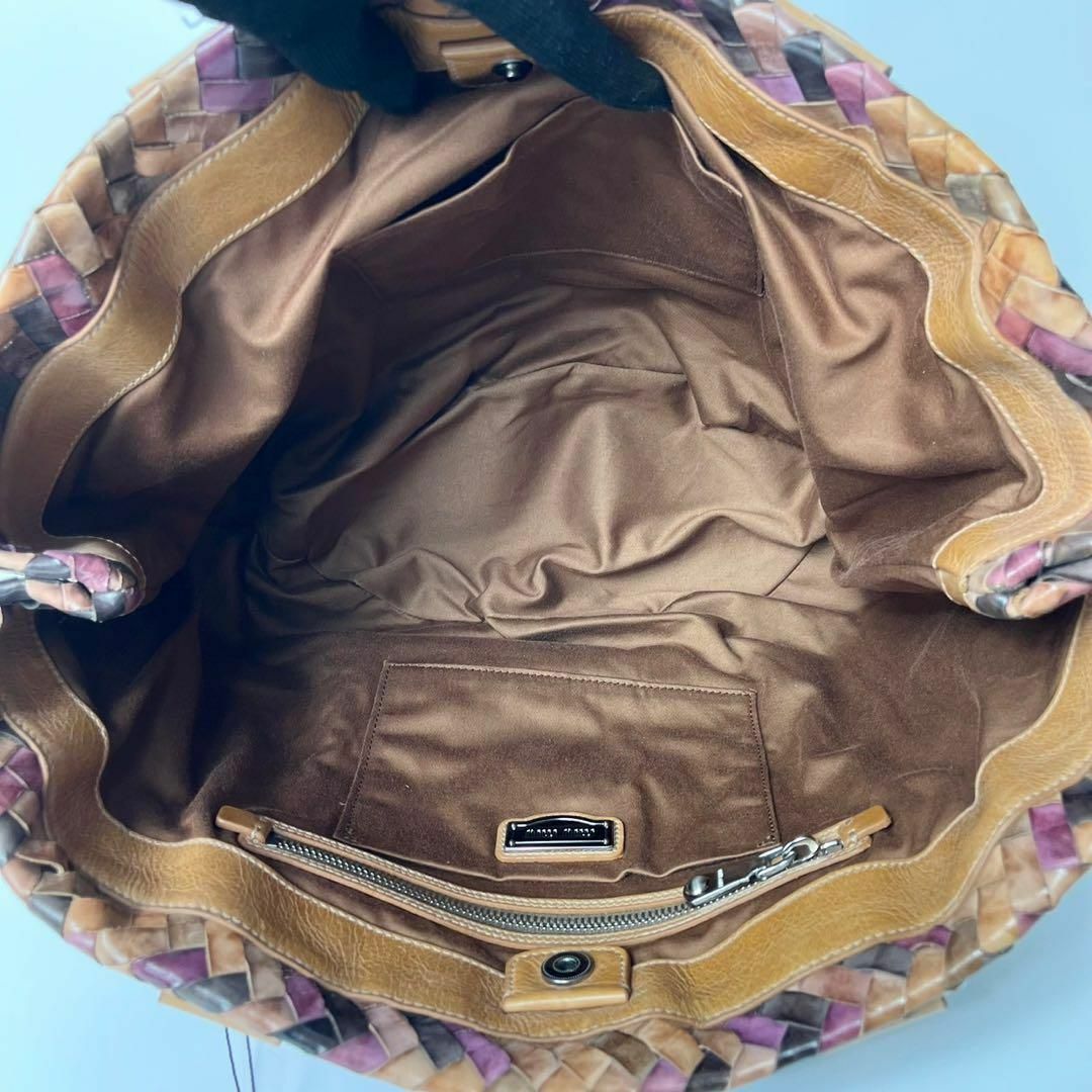 miumiu(ミュウミュウ)のミュウミュウ　レザー編み込み　ビジュー　ハンドバッグ　トートバッグ レディースのバッグ(トートバッグ)の商品写真