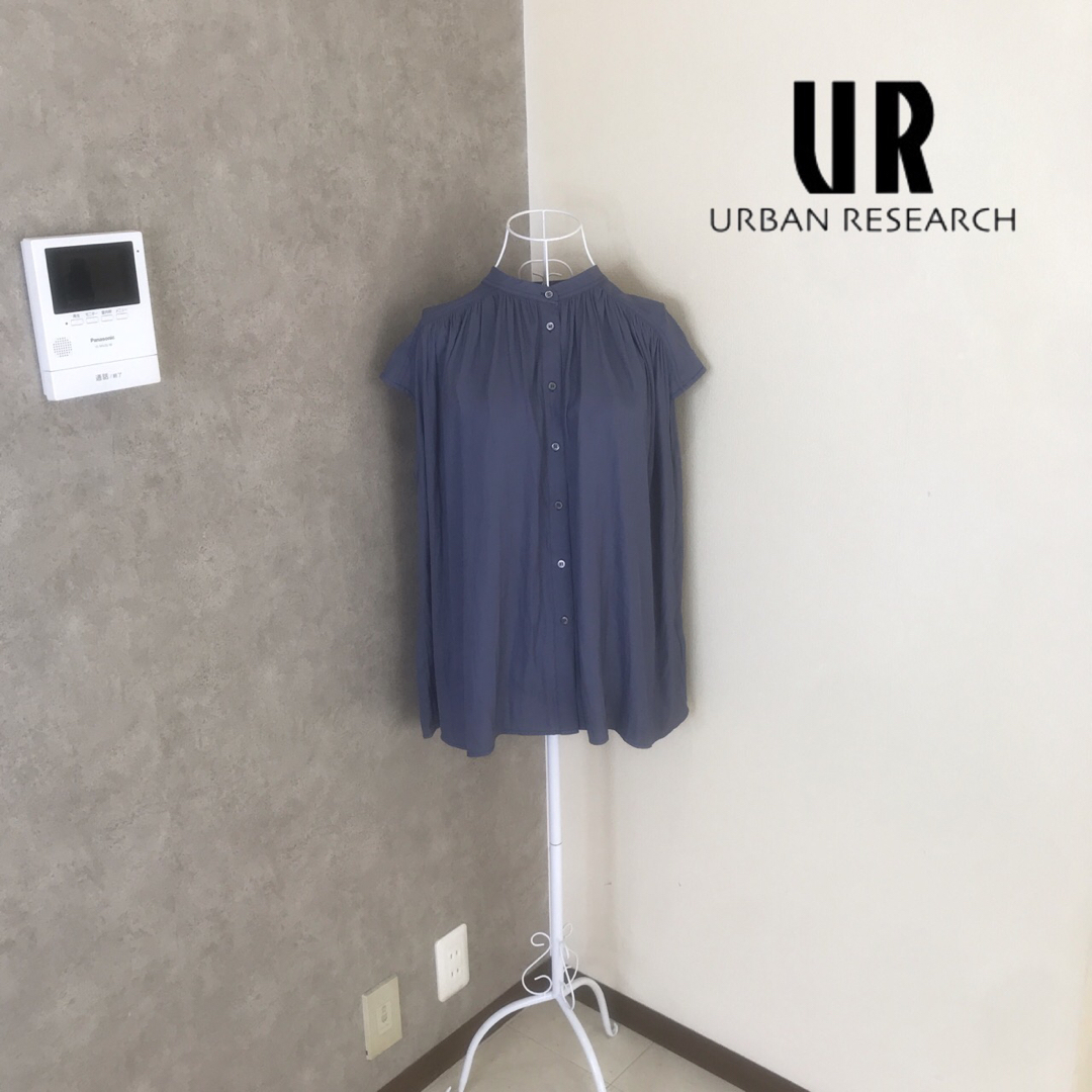 URBAN RESEARCH(アーバンリサーチ)のアーバンリサーチ♡1度着用　ブラウス レディースのトップス(シャツ/ブラウス(半袖/袖なし))の商品写真