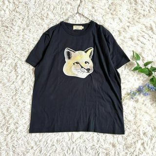 メゾンキツネ(MAISON KITSUNE')の美品⁂メゾンキツネ⁂カットソー　キツネ刺繍　ビッグワッペン　ユニセックス　S(Tシャツ(半袖/袖なし))