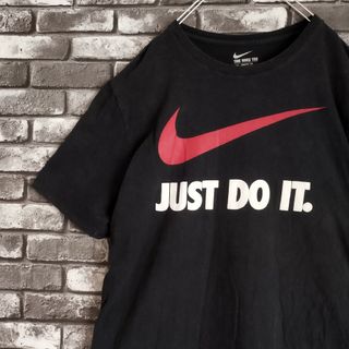 ナイキ(NIKE)の鬼フェードNIKEナイキスウッシュビッグロゴtシャツTシャツ黒ダメージ雰囲気古着(Tシャツ/カットソー(半袖/袖なし))