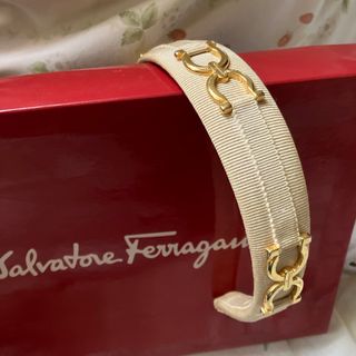 サルヴァトーレフェラガモ(Salvatore Ferragamo)の【Salvadore Ferragamo】フェラガモ カチューシャ(カチューシャ)