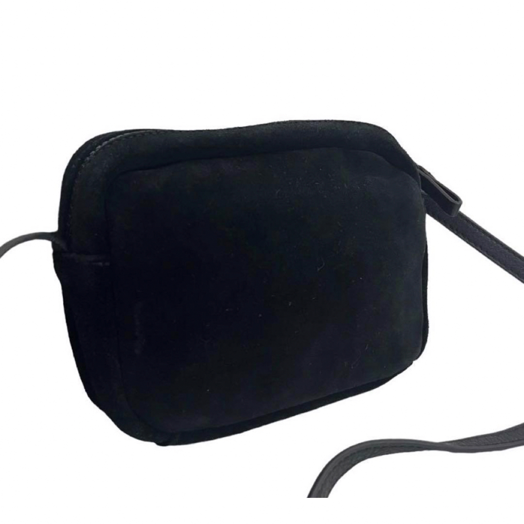 UGG(アグ)のアグ　UGG ショルダーバッグ　ポシェット　ブラック　スエード　95 レディースのバッグ(ショルダーバッグ)の商品写真