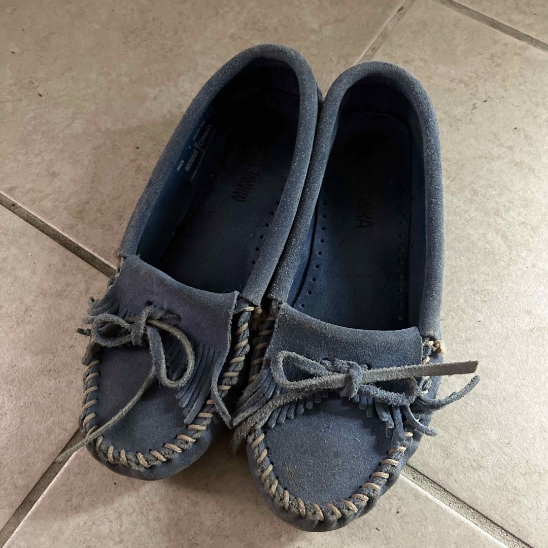 Minnetonka(ミネトンカ)のミネトンカ　モカシン　24.5cm レディースの靴/シューズ(スリッポン/モカシン)の商品写真