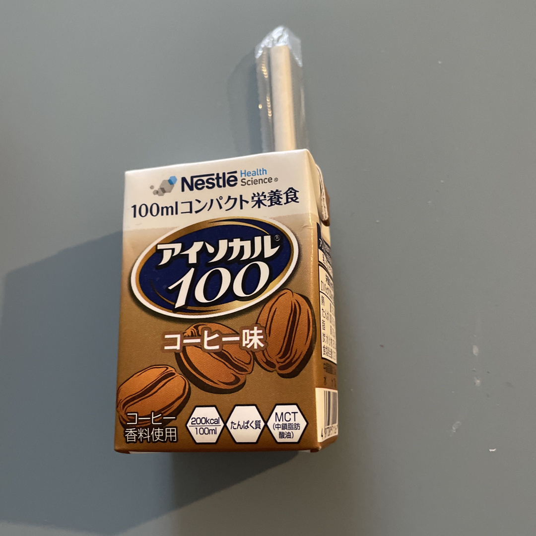 Nestle(ネスレ)のネスレ アイソカル100 コーヒー味 100X12本 食品/飲料/酒の健康食品(その他)の商品写真