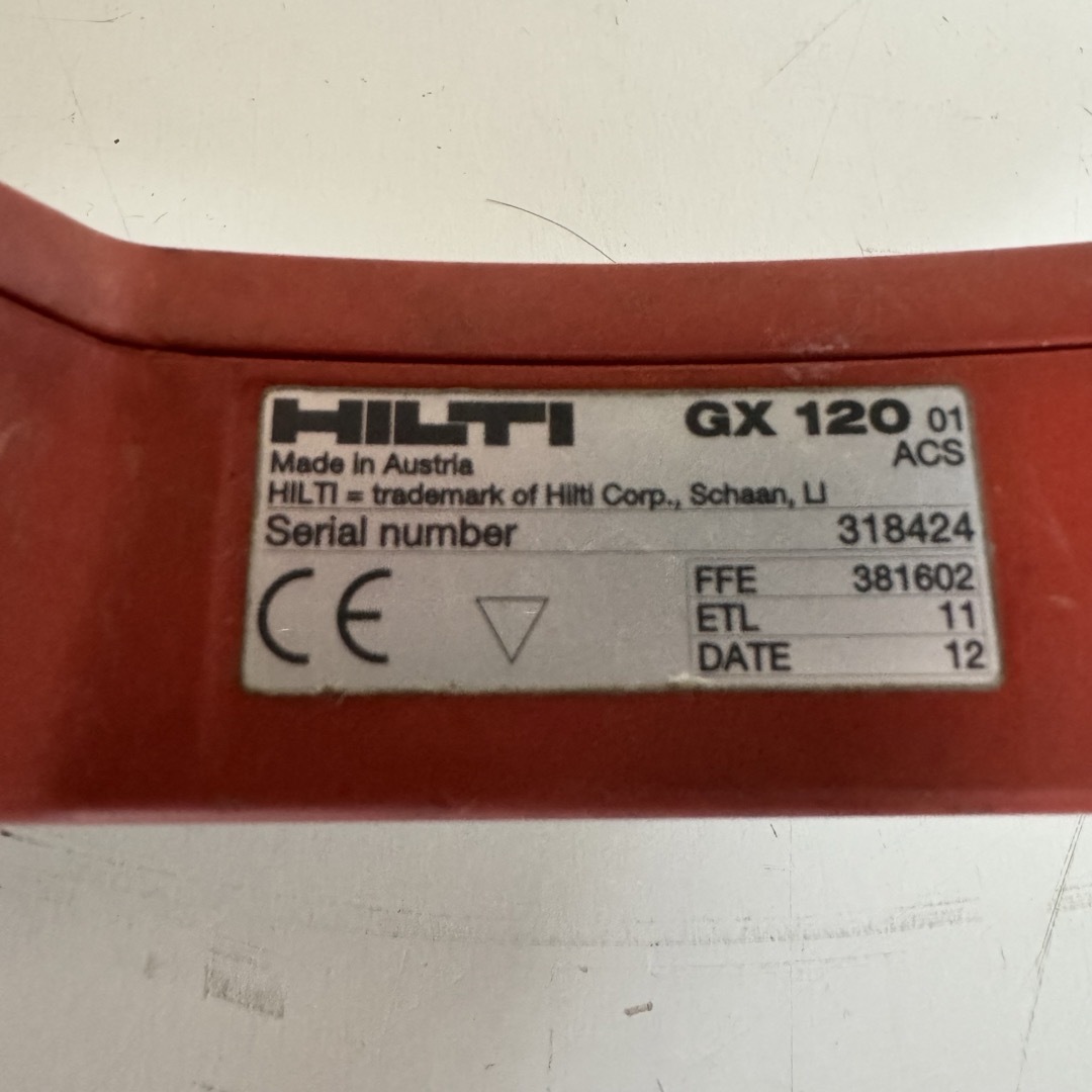 HILTI ヒルティ　GX120 建設業　内装業　ガス式鋲打　動作確認済み スポーツ/アウトドアの自転車(工具/メンテナンス)の商品写真