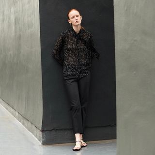 セオリーリュクス(Theory luxe)のtheory luxe 20SS 美脚効果抜群 テーパードパンツ(クロップドパンツ)