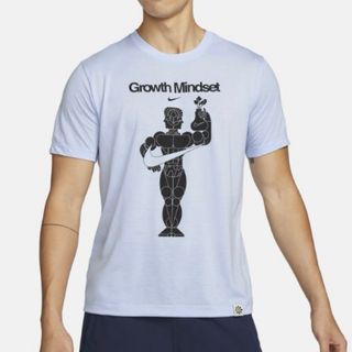 ナイキ(NIKE)のナイキ Dri-FIT メンズ グラフィック トレーニング Tシャツ(Tシャツ/カットソー(半袖/袖なし))