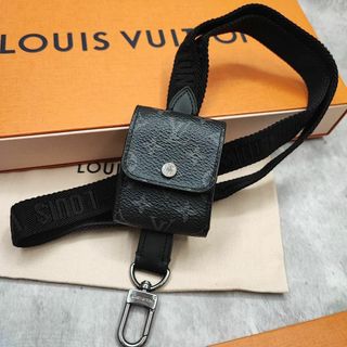 LOUIS VUITTON - 付属品付き✨ルイヴィトン AirPodsケース ランヤード モノグラムエクリプス