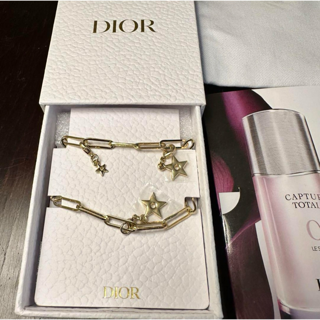 Dior(ディオール)のDiorディオール✳︎ブレスレット　サンプル　ポーチ　ノベルティ レディースのアクセサリー(ブレスレット/バングル)の商品写真