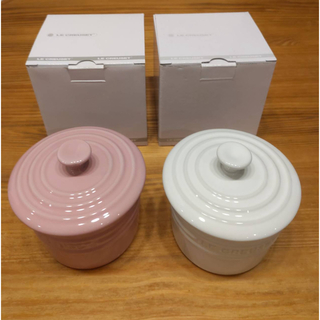 ルクルーゼ(LE CREUSET)のル・クルーゼ　スパイスジャー　ミディアム　ピンク　ホワイト　2個セット　Mサイズ(容器)