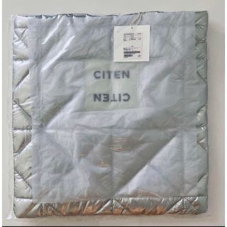 大人気【新品•未使用】CITEN パデッドトートバッグ　シルバー