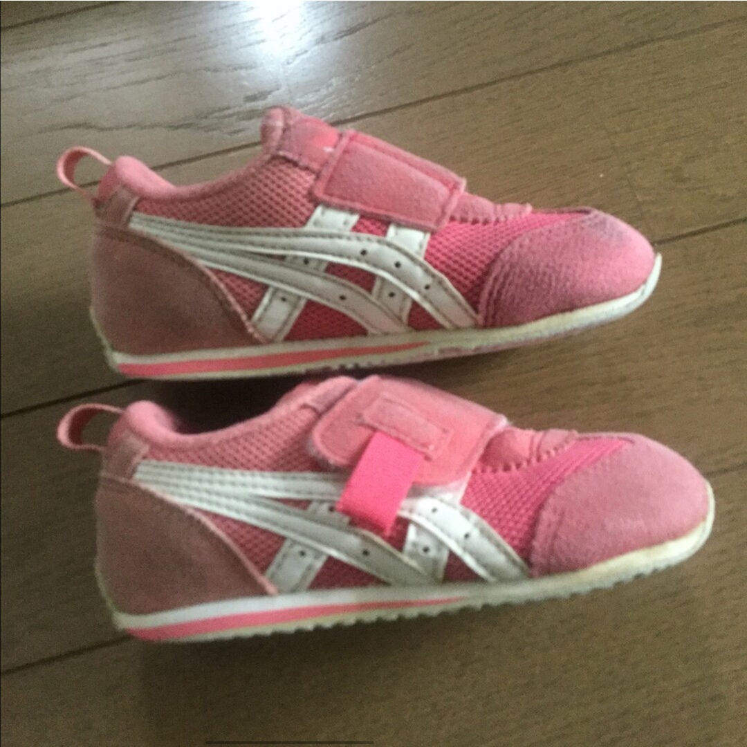 asics(アシックス)のアシックス   スニーカー   14㎝ キッズ/ベビー/マタニティのベビー靴/シューズ(~14cm)(スニーカー)の商品写真