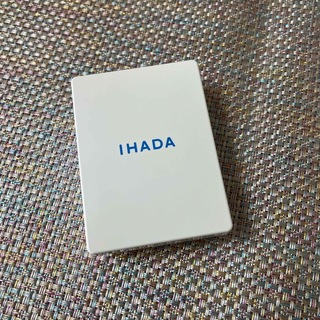イハダ(IHADA)のイハダ 薬用フェイスプロテクトパウダー 9g(フェイスパウダー)