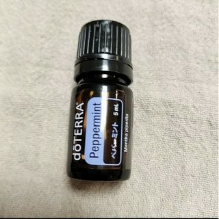 ドテラ(doTERRA)の新品　未開封　ドテラ　ペパーミント　5ml(エッセンシャルオイル（精油）)