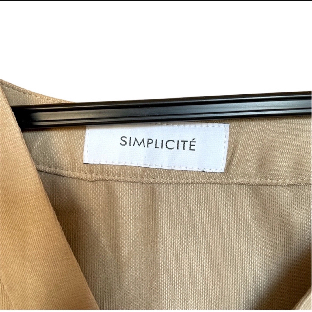 Simplicite(シンプリシテェ)のシンプリシテェ【SIMPLICITE】 ベージュ　ワンピース　フリーサイズ レディースのワンピース(ひざ丈ワンピース)の商品写真